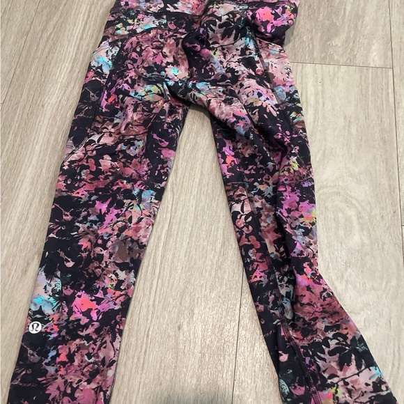 Lululemon Athletica Pink and Black Floral Leggings - Picture 3 of 3